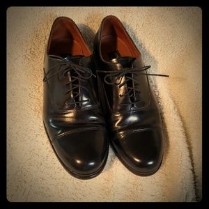 Mens dress shoes